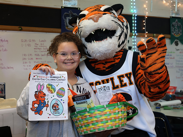 Morgan Cruz with Tank the Tiger